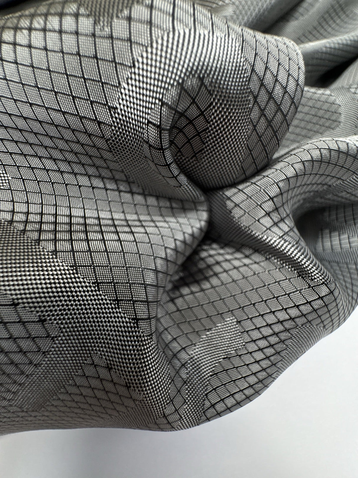 Viscose Cupro Blend Graphic Gray Lining
