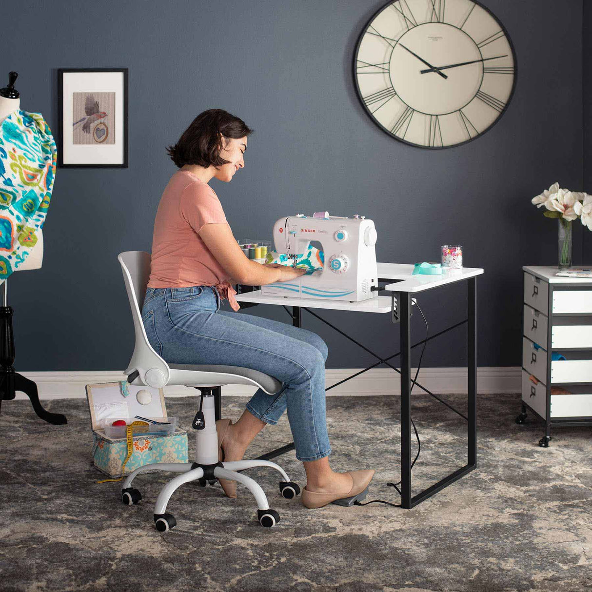 Studio Design Dart Sewing Table Graphite / White