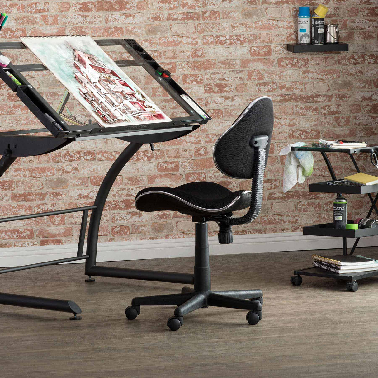 Studio Design Mode Chair Black