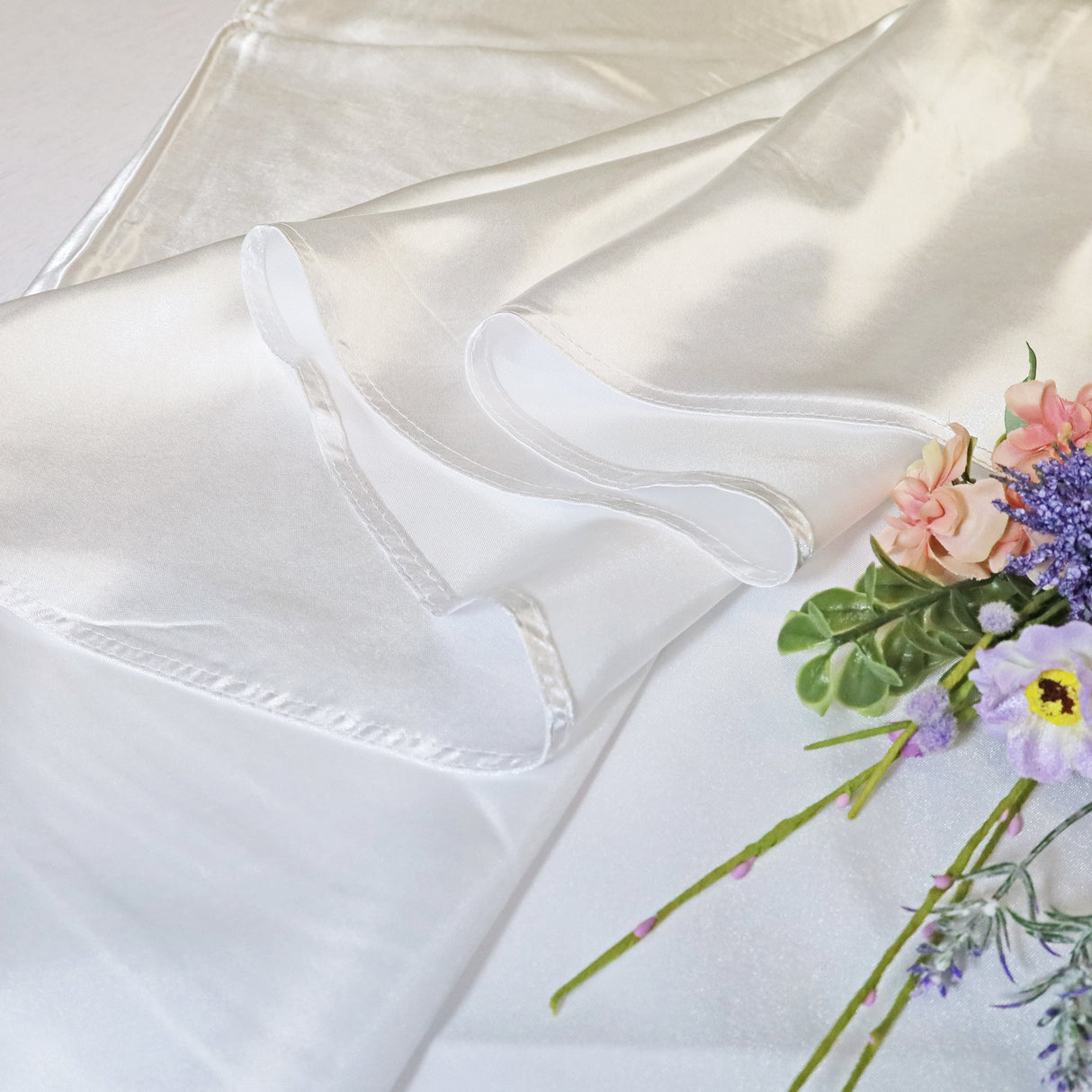 Round Satin Tablecloth 120" White