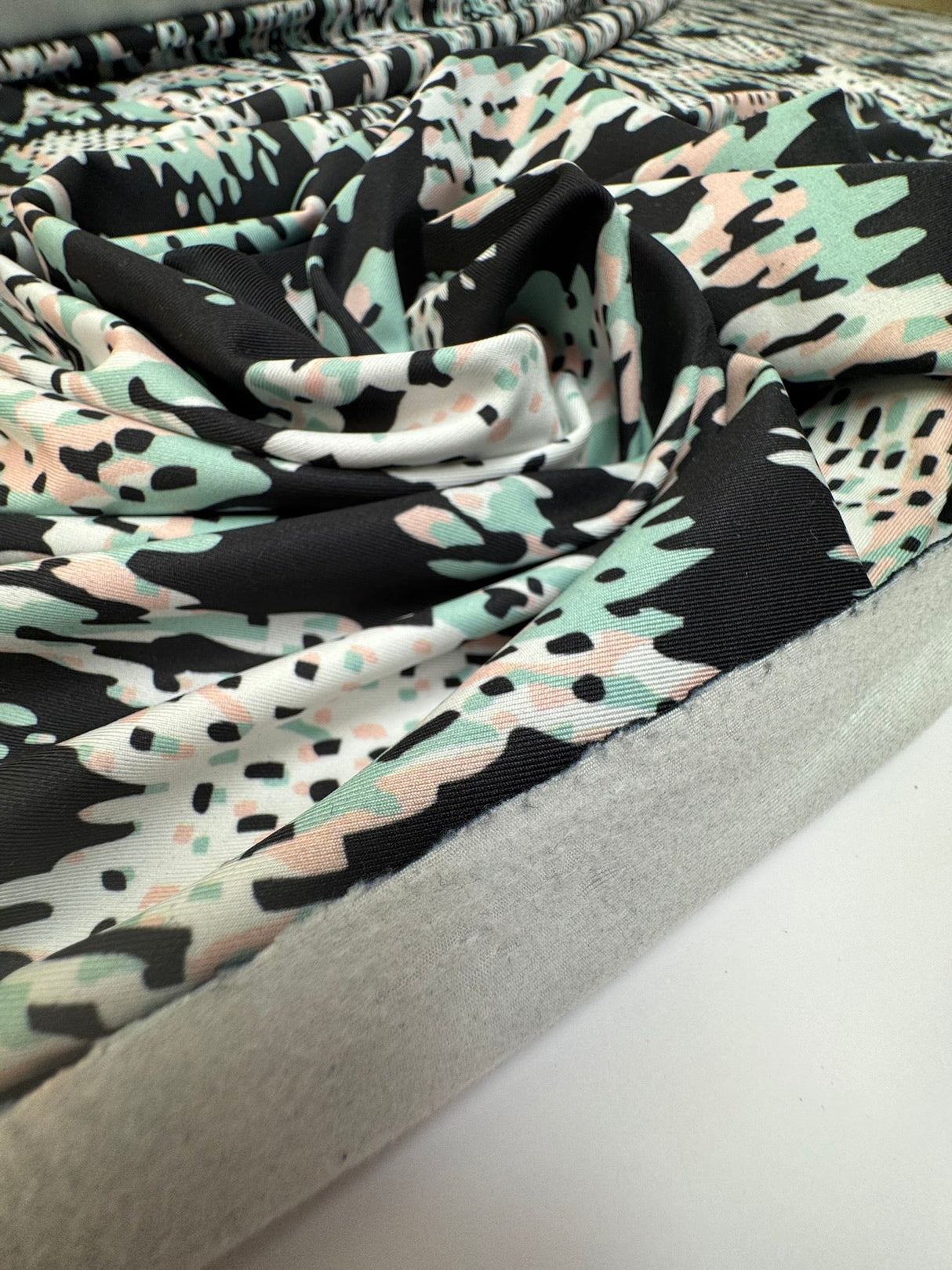 Polyester Knitted Abstract Multicolour Fabric