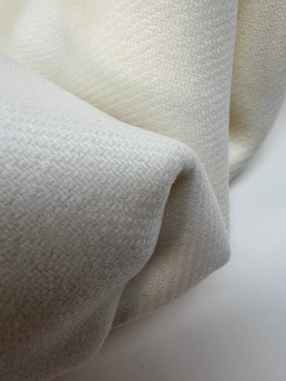 Wool Tweed White Shades