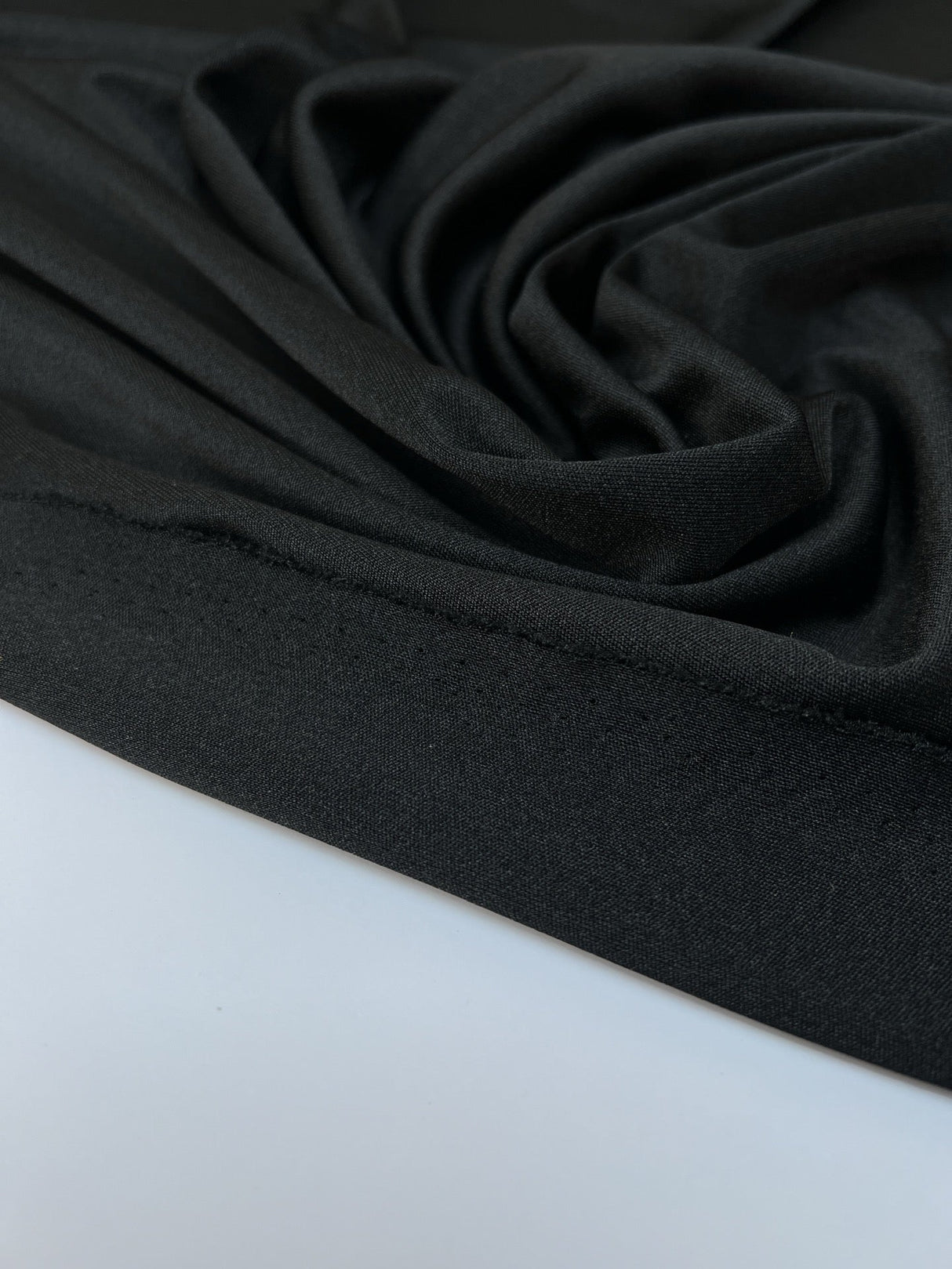 Black Polyester Elastane Knitted Fabric