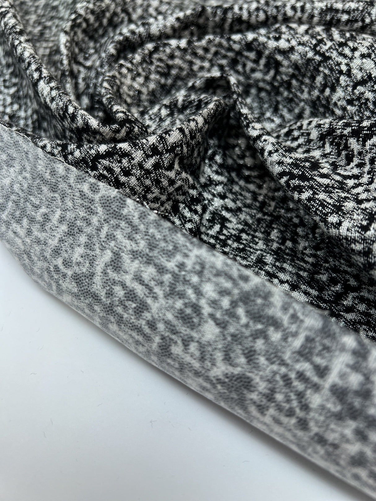 Cotton Tweed Lurex in Silver Black White
