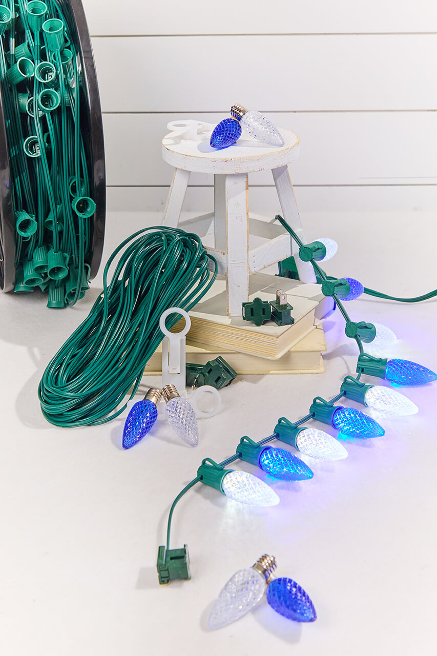 100' Outdoor Christmas Lighting Kit - Cool White/Blue