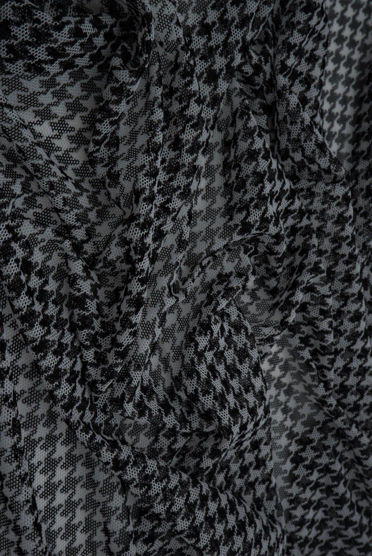 1 Yard Houndstooth Mesh Fabric Lightweight Stretch Print 54 Inch Wide