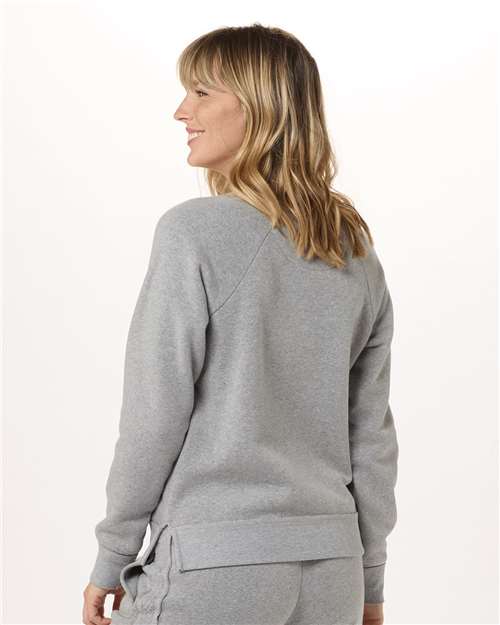Women's Travel V-Neck Pullover