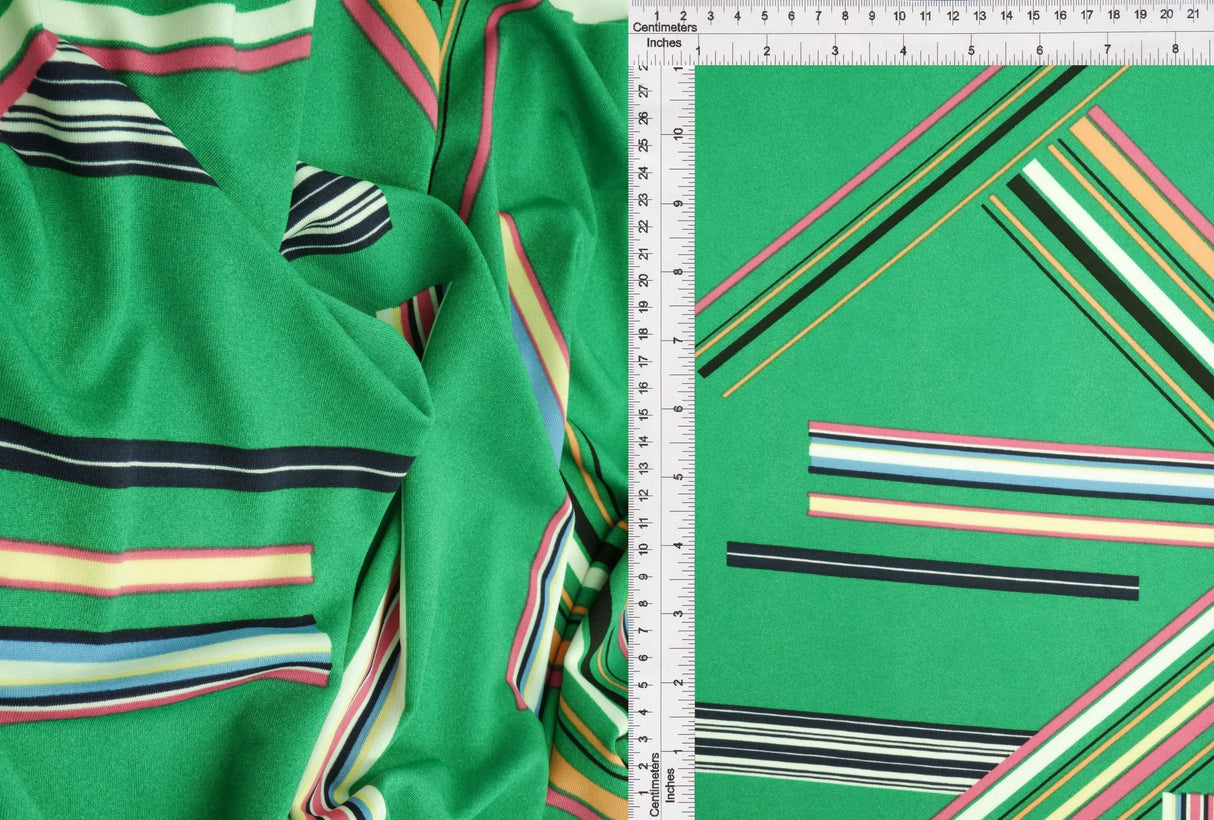 DTY মাল্টি স্ট্রাইপ জিও প্রিন্ট ফ্যাব্রিক ১ গজ নরম স্ট্রেচ লাইটওয়েট ড্র্যাপ ৫৮/৫৯" চওড়া