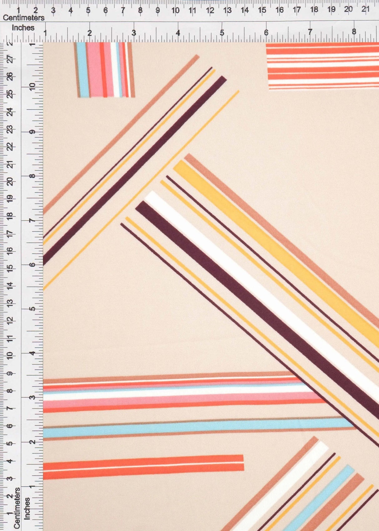 DTY মাল্টি স্ট্রাইপ জিও প্রিন্ট ফ্যাব্রিক ১ গজ নরম স্ট্রেচ লাইটওয়েট ড্র্যাপ ৫৮/৫৯" চওড়া