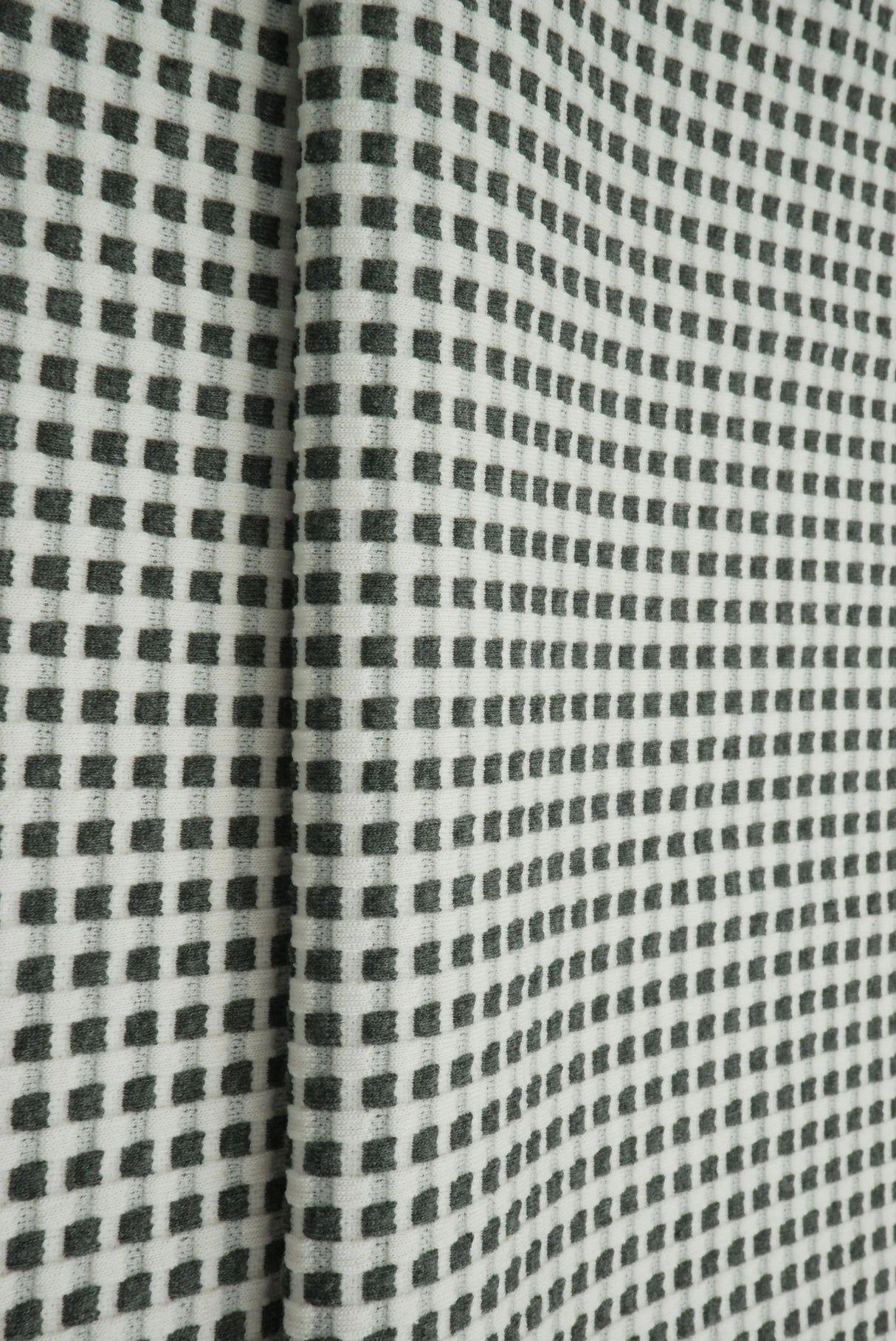 1 Yard Checkered Jacquard YD Fabric Stretch Polyester Rayon Spandex 60/62 Inches Wide