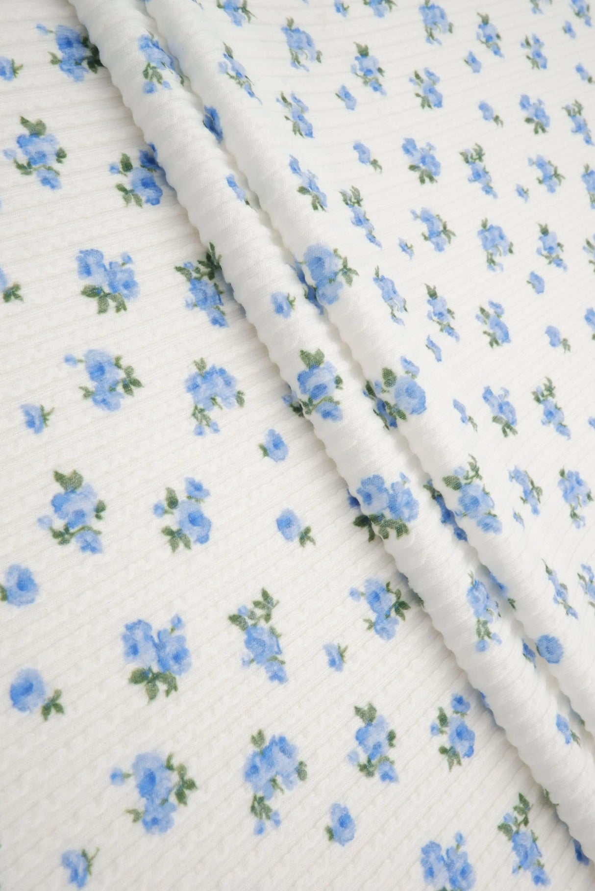 1 Yard Cozy Ditsy Floral Double Knit Fabric Stretch Poly Rayon Spandex 56/57 Inches Wide