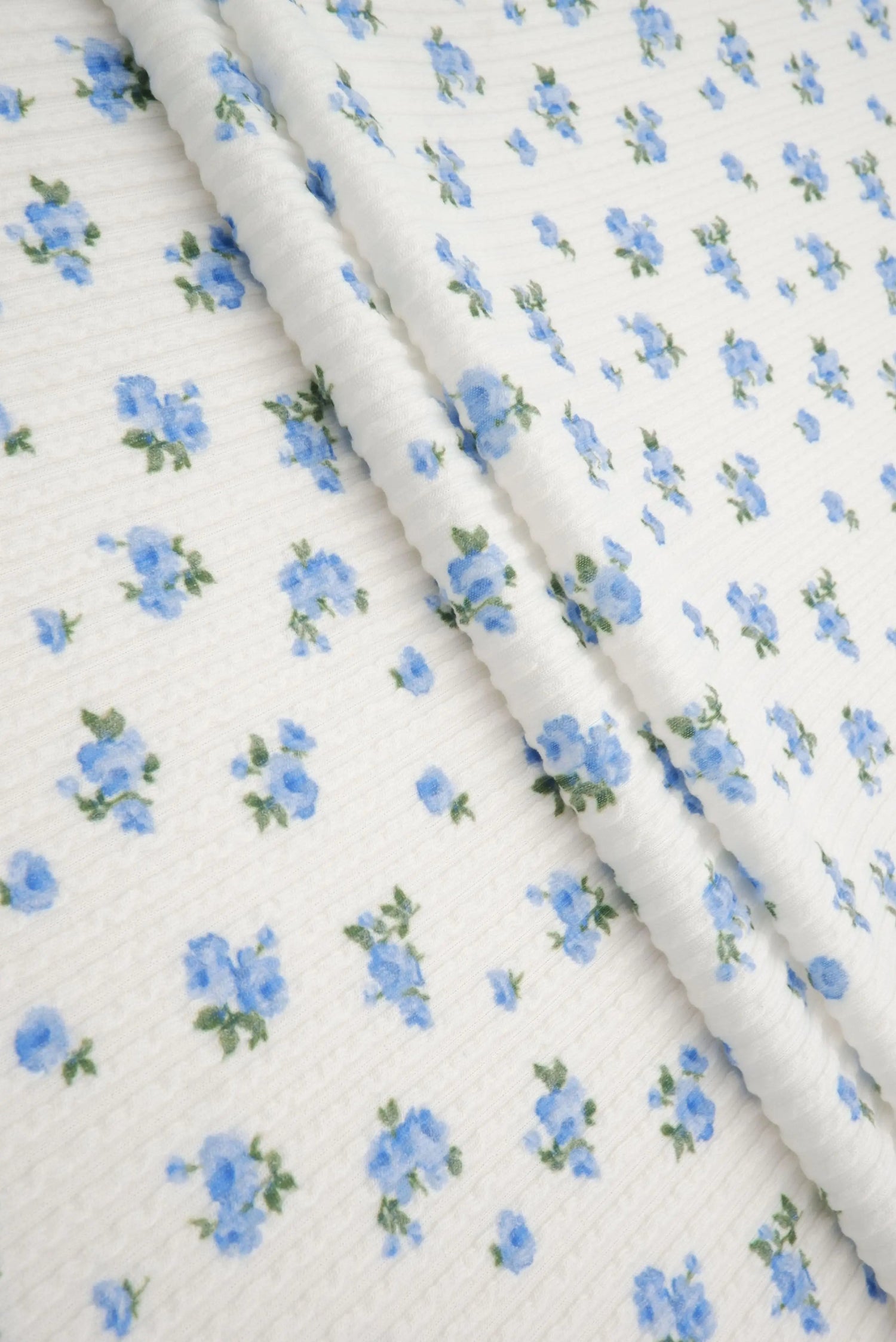 1 Yard Double Knit Ditsy Print Fabric 230 GSM Polyester Rayon Spandex Blend 56/57" Width