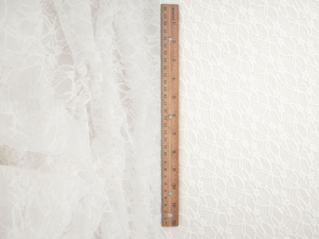 Bubble Ditsy Flower Lace Fabric