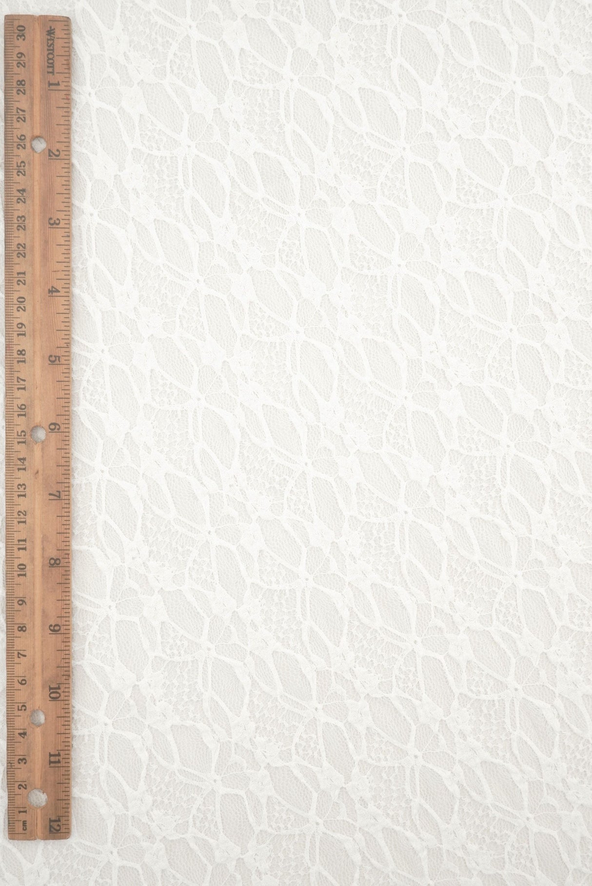 Bubble Ditsy Flower Lace Fabric