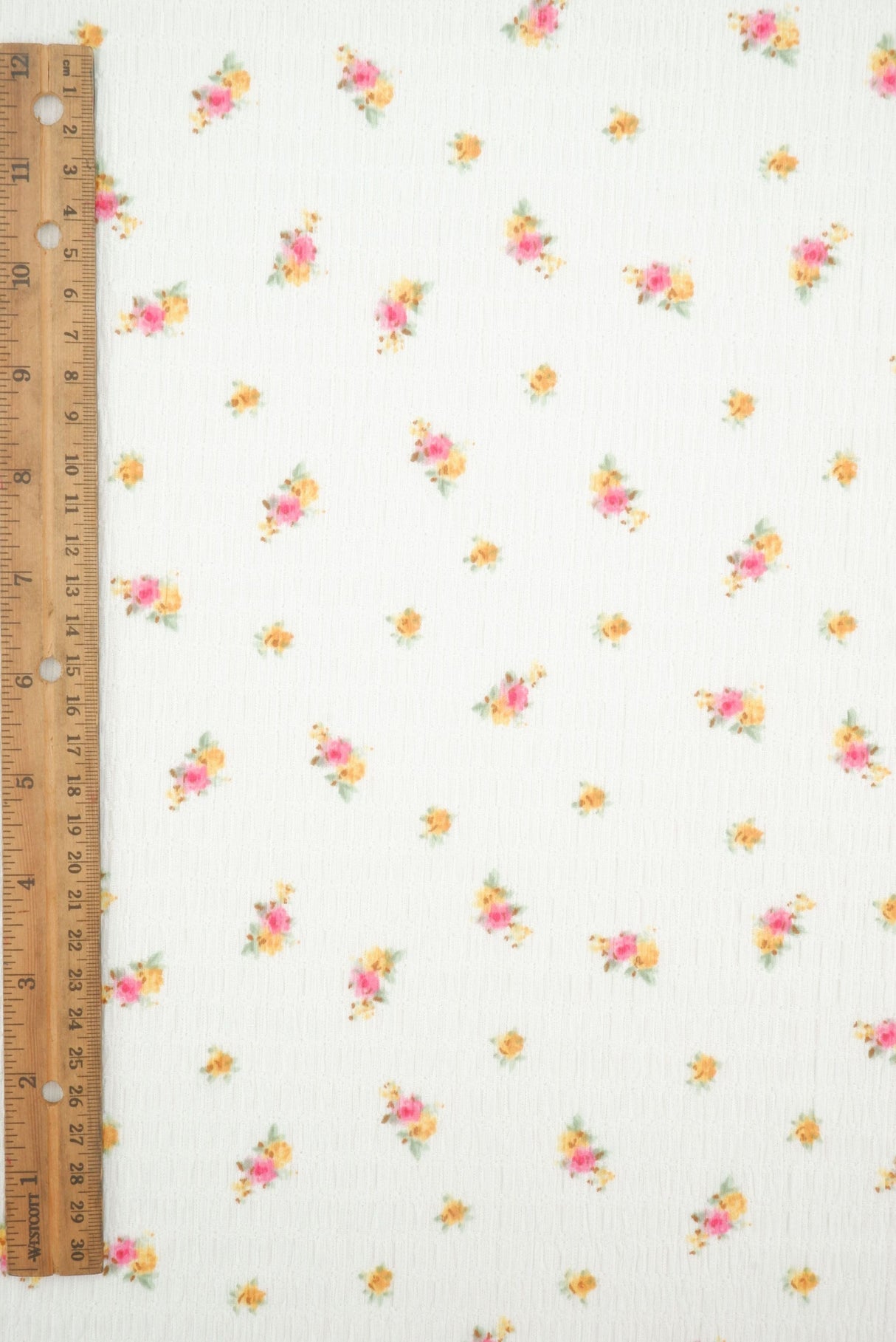 Ditsy Crinkle Crepe Print Crepe Fabric