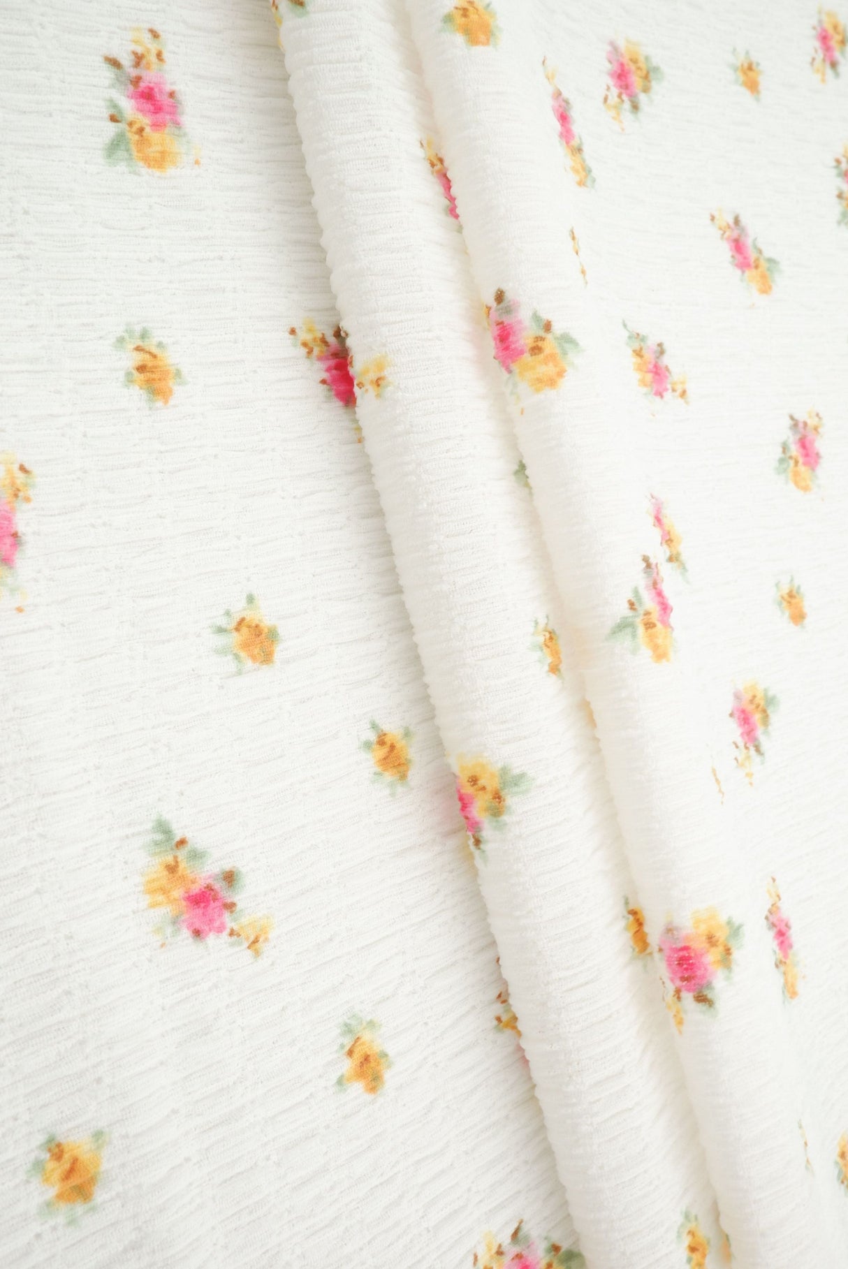 Ditsy Crinkle Crepe Print Crepe Fabric