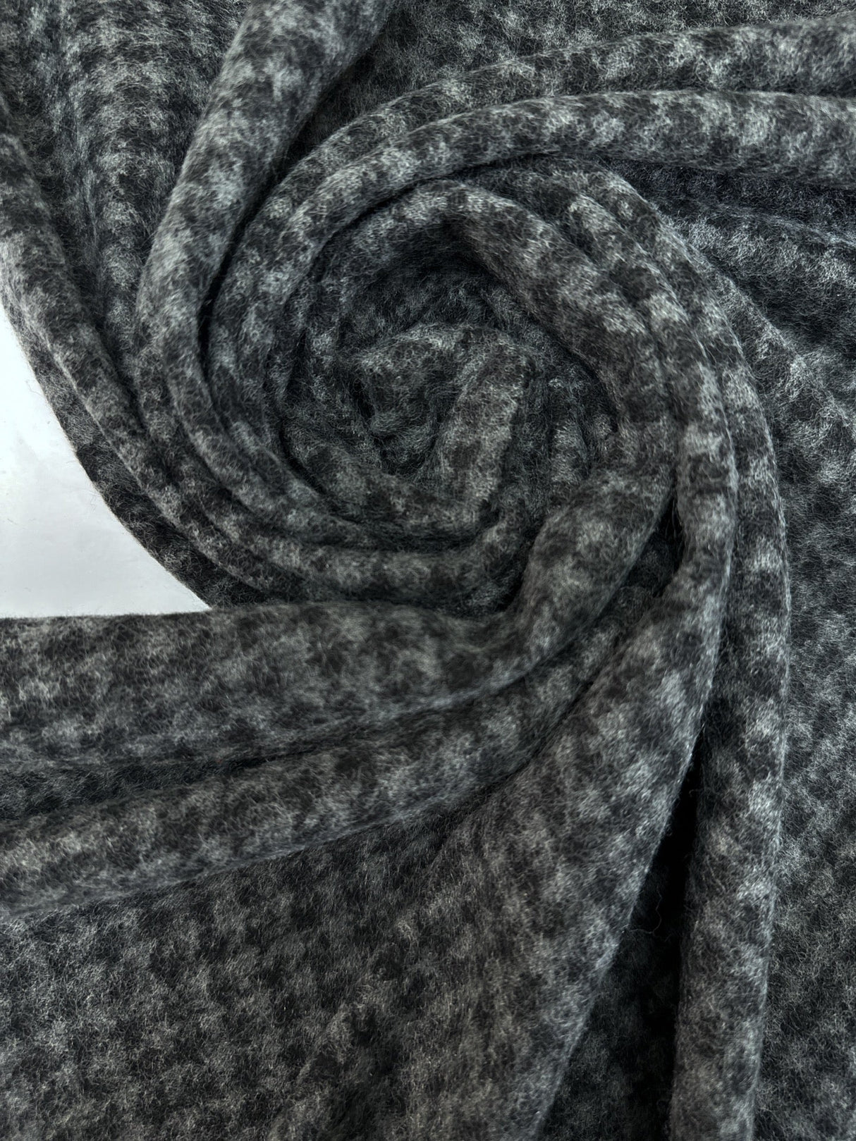 Jacquard Knit Houndstooth Gray Black