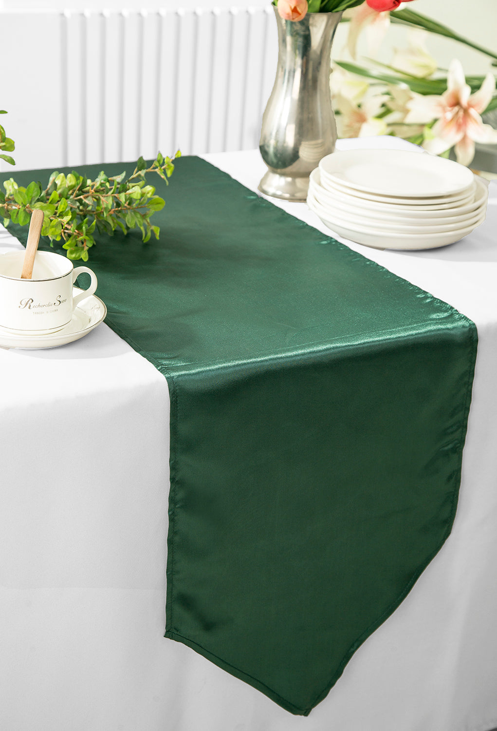 Elegant Satin Rectangular Tablecloth – Seamless Design