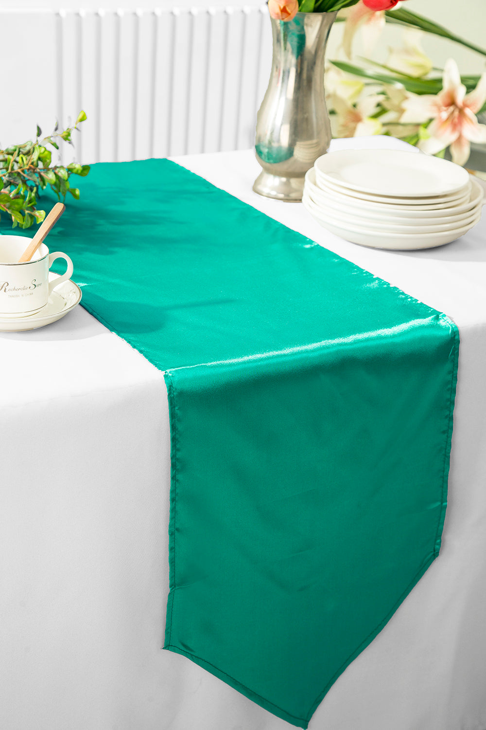 Elegant Satin Rectangular Tablecloth – Seamless Design