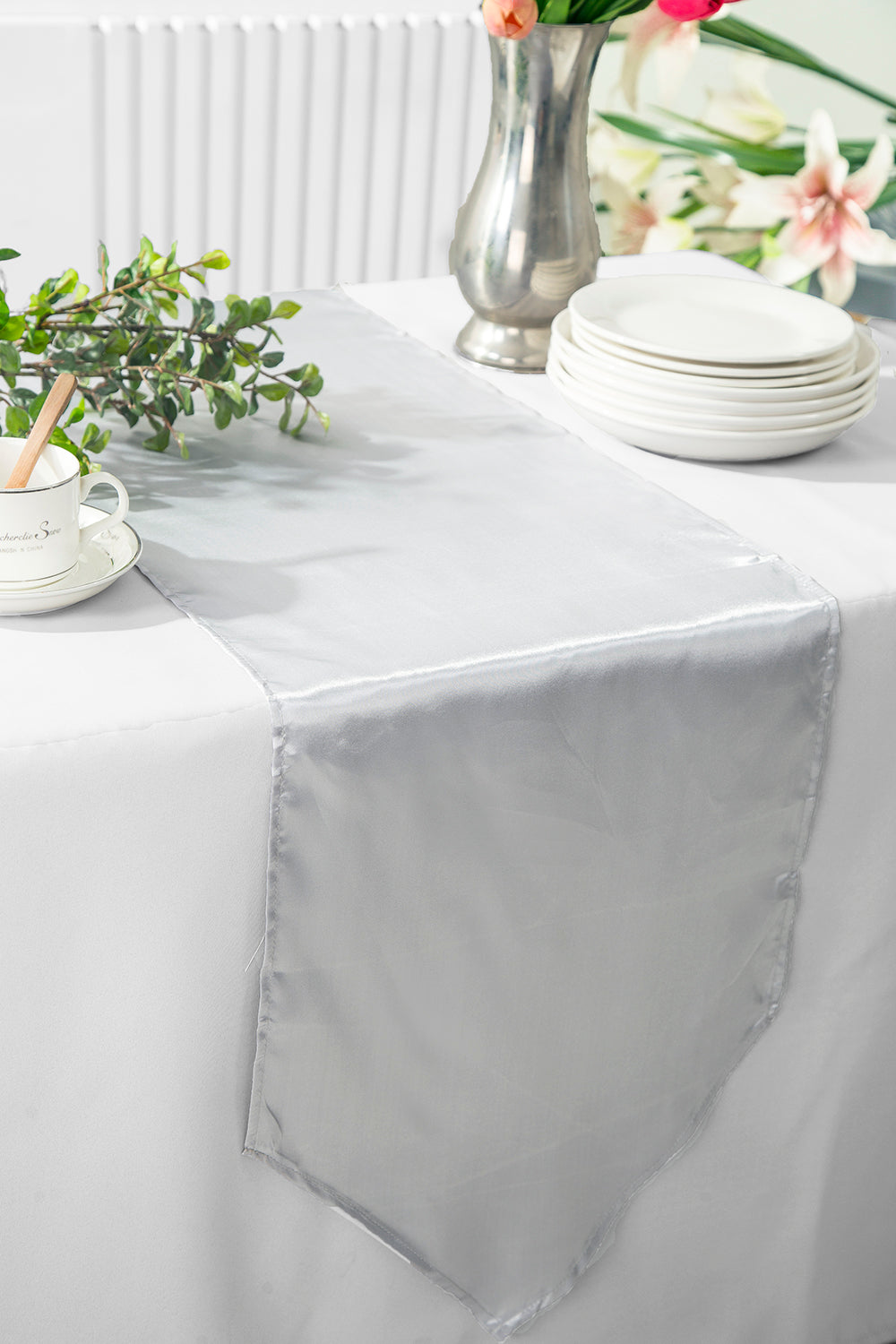 Elegant Satin Rectangular Tablecloth – Seamless Design