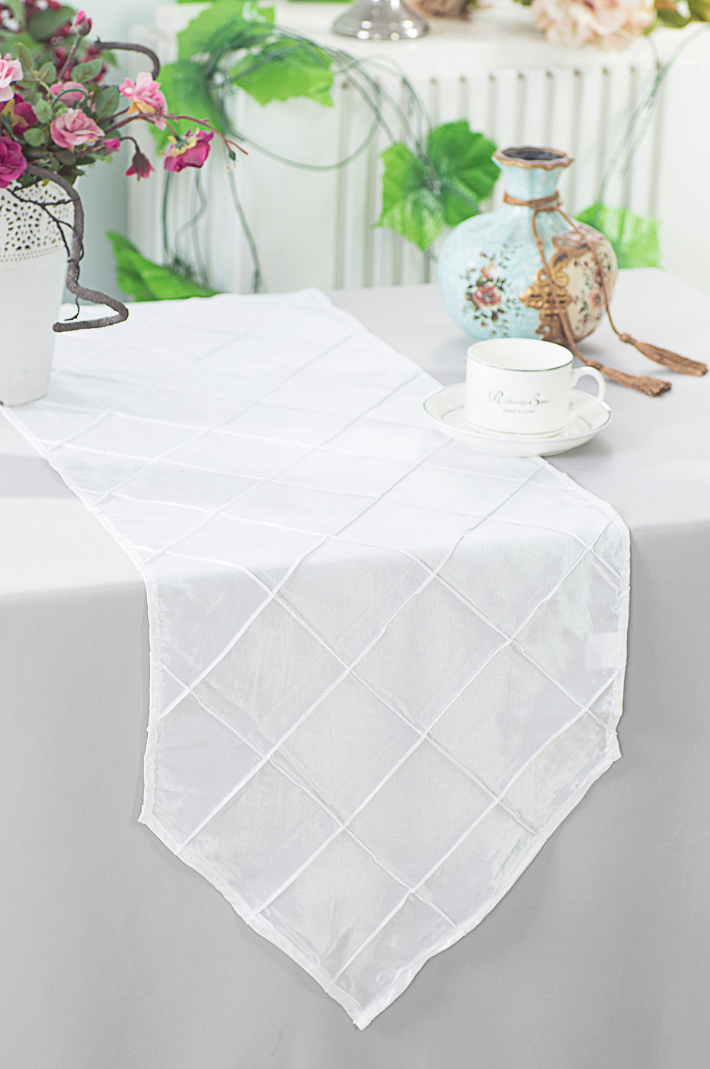 Pintuck Taffeta Table Runner 13x108 White