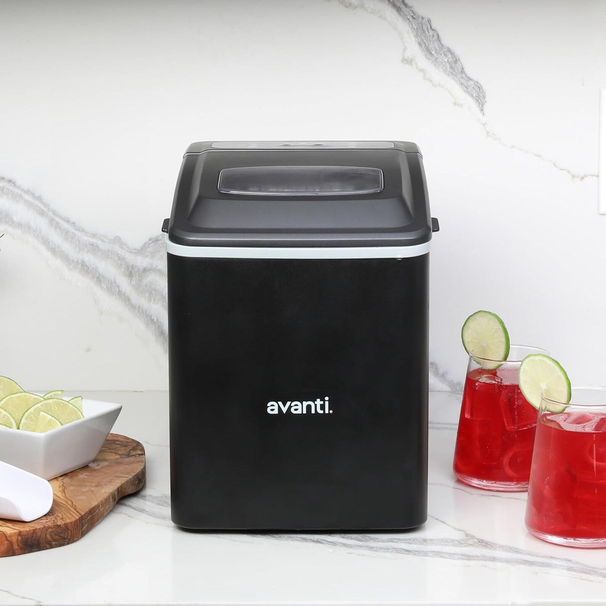 Avanti AVIM2625BK Mighty Ice 26lb. Countertop Bullet Ice Maker – Black