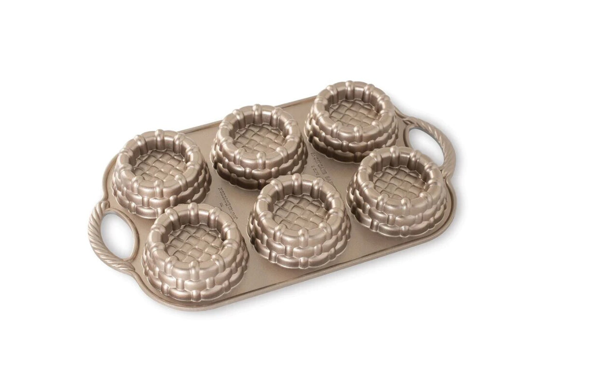 Nordic Ware Shortcake Baskets Bundt Cake Pan