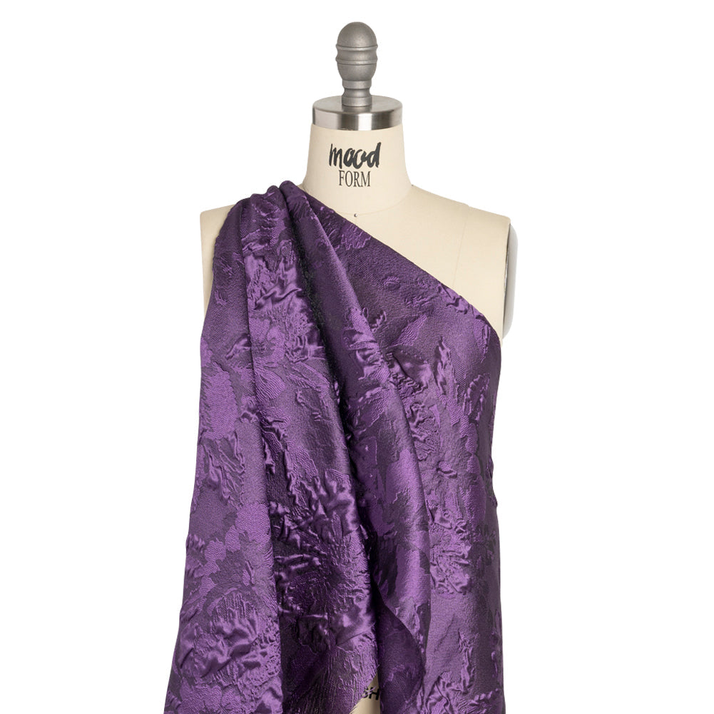 Luminous Purple Floral Lightweight Luxury Brocade