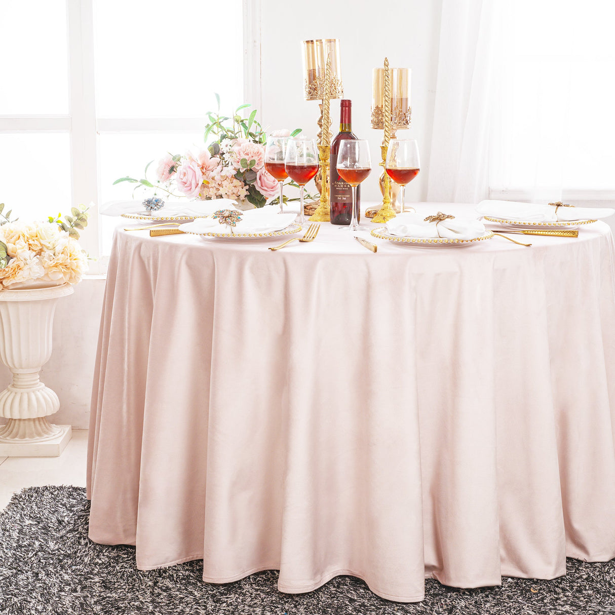 Round Velvet Tablecloth 120" Blush Pink