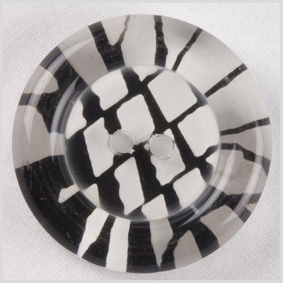 Clear Black Plastic Button - 36L/23mm