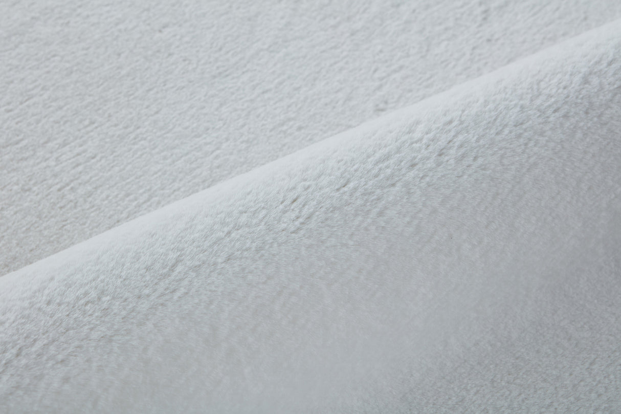 Machine-Made Faux Fur Rug Faux Fur Fabric - Plush Faux Chinchilla Texture, Indoor Use Only (1 Piece)