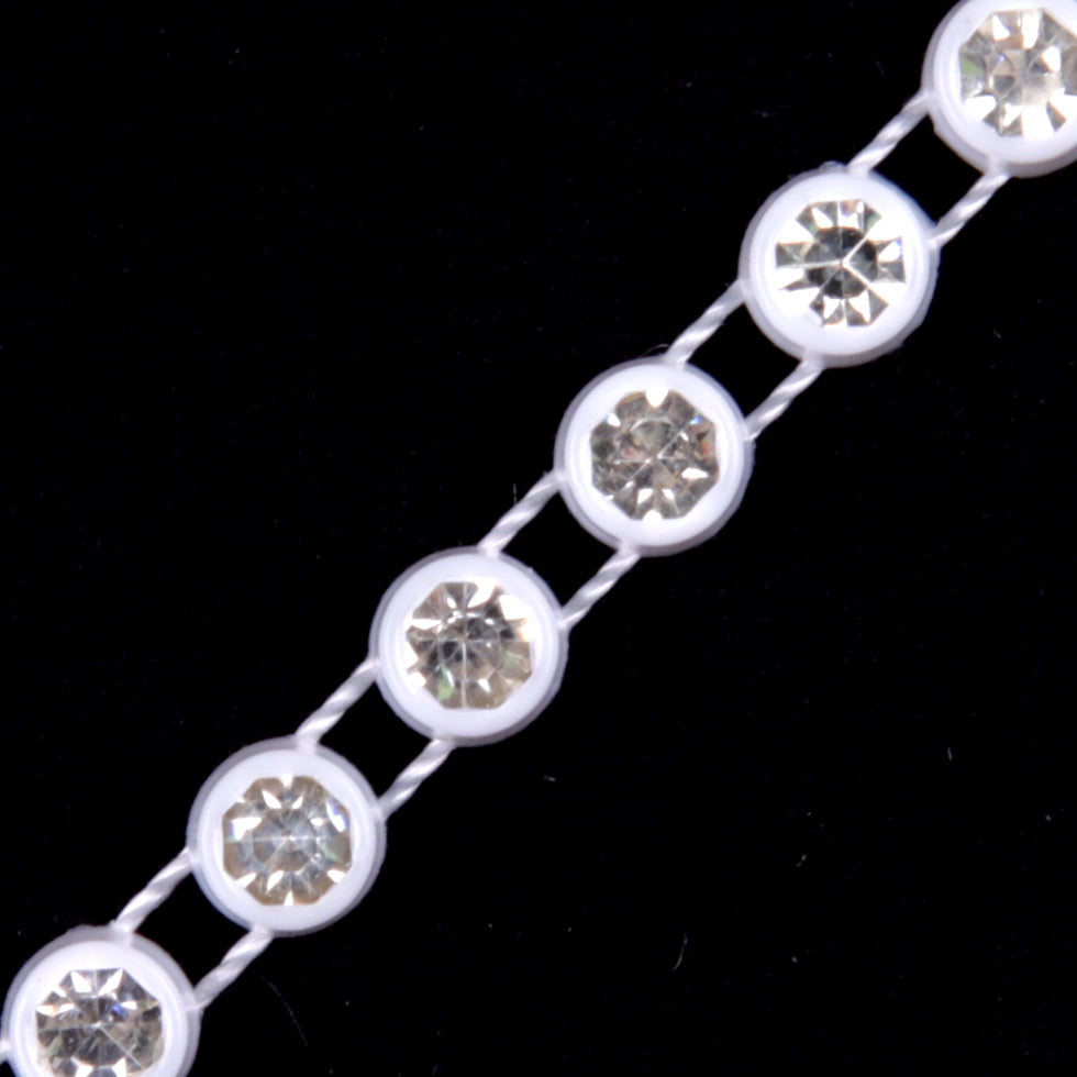 White/Crystal Plastic & Glass