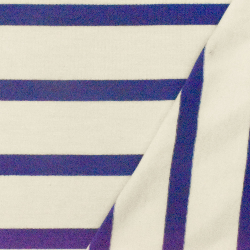 ১ গজ অ্যাকোয়ারিয়াম নীল আইভরি স্ট্রাইপ স্প্যানডেক্স রেয়ন মডেল জার্সি নিট ফ্যাব্রিক পোশাক এবং ব্লাউজের জন্য ৫৯ ইঞ্চি প্রস্থ