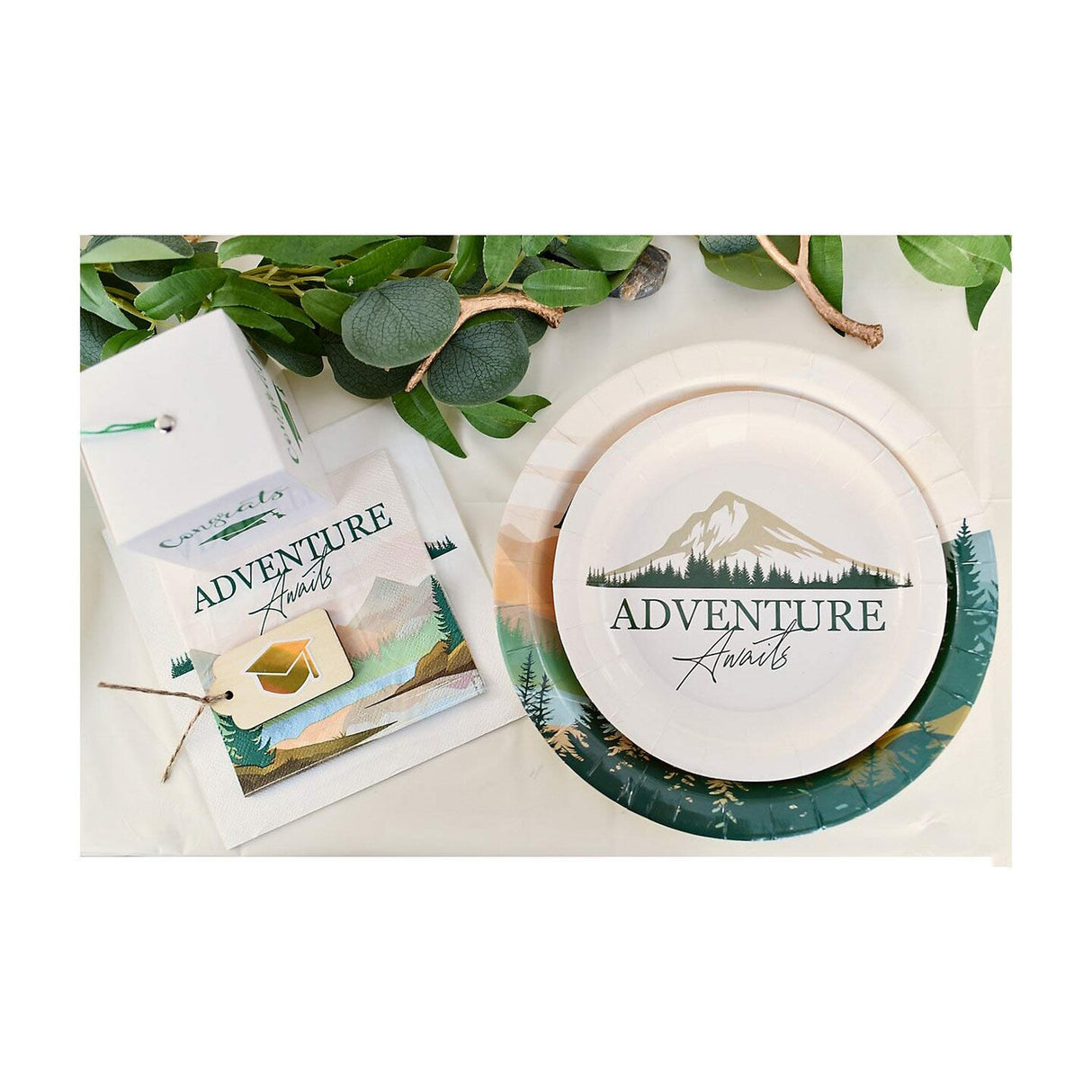 1 1/2" Gold Graduation Mortarboard Paper Sticker Roll 100 Pc