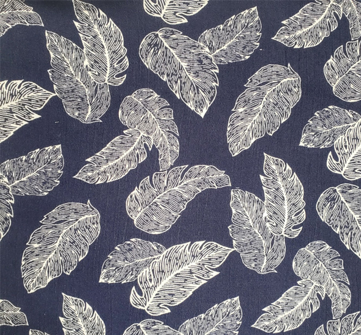 1 Yard Rayon Crinkle Navy Ivory Woven Fabric, Lightweight Drapey 50/52″ Wide 100% Rayon