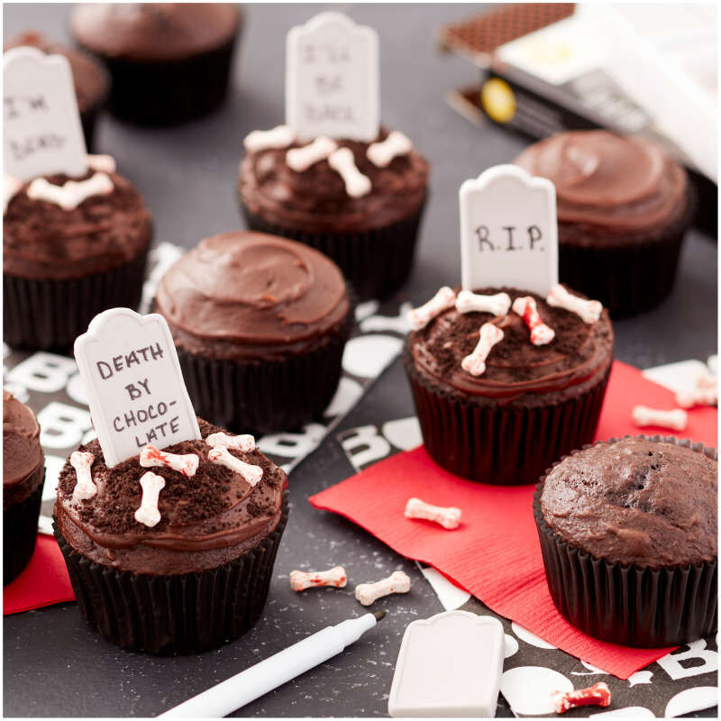 Wilton Graveyard Tombstones & Bones Edible Decorations Kit