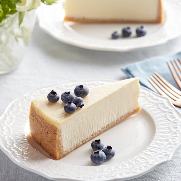 David's Cookies 14-Slice Pre-Cut New York Cheesecake 68 oz. - 2/Case