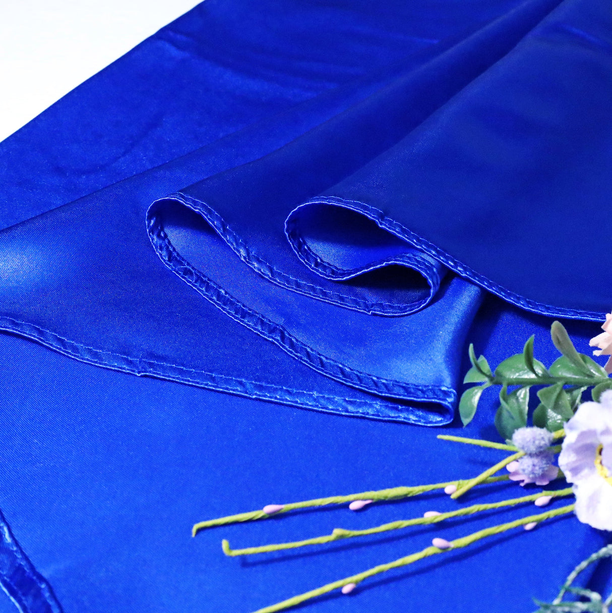 Round Heavy Duty Satin Tablecloth 132" Royal Blue