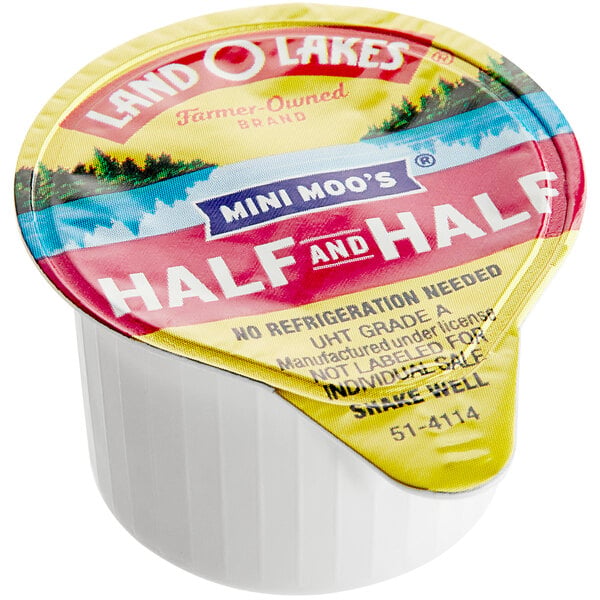 Land O Lakes Mini Moo's Half and Half Single Serve Cup - 144/Case