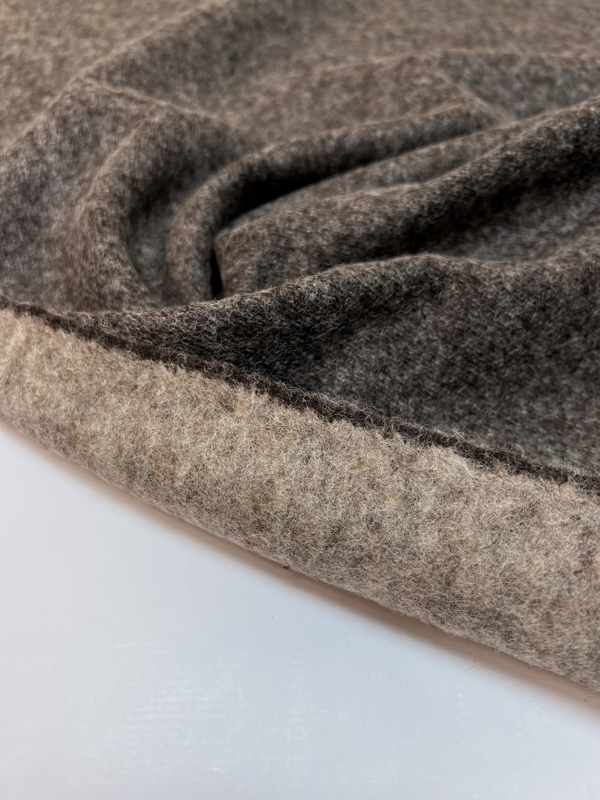 Wool Knitted Melange Brown