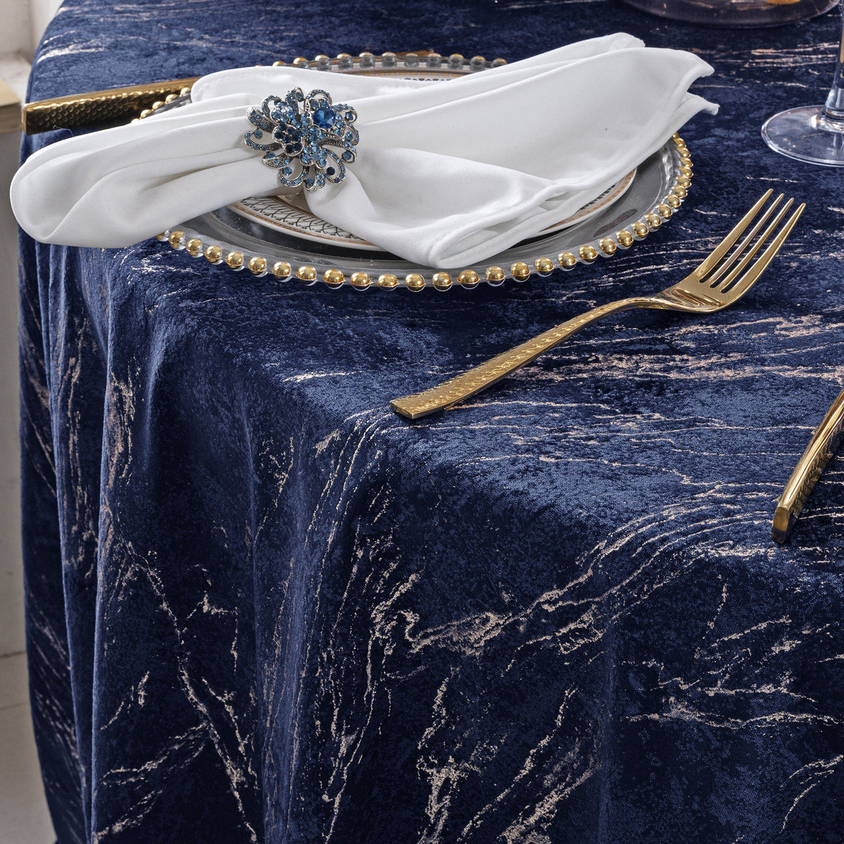 Round Velvet Tablecloth 120" Navy Blue