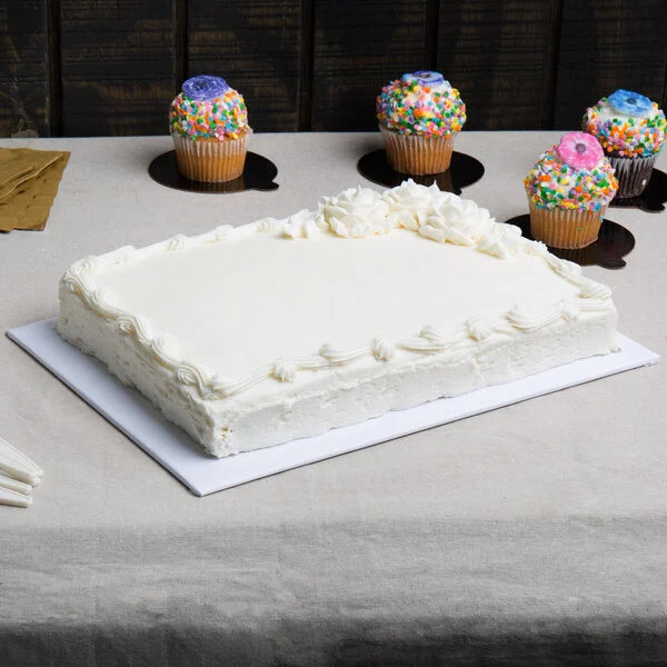 Quarter Sheet White Cake Board 13 3/4" x 9 3/4" Fold-Under 1/4" Thick
