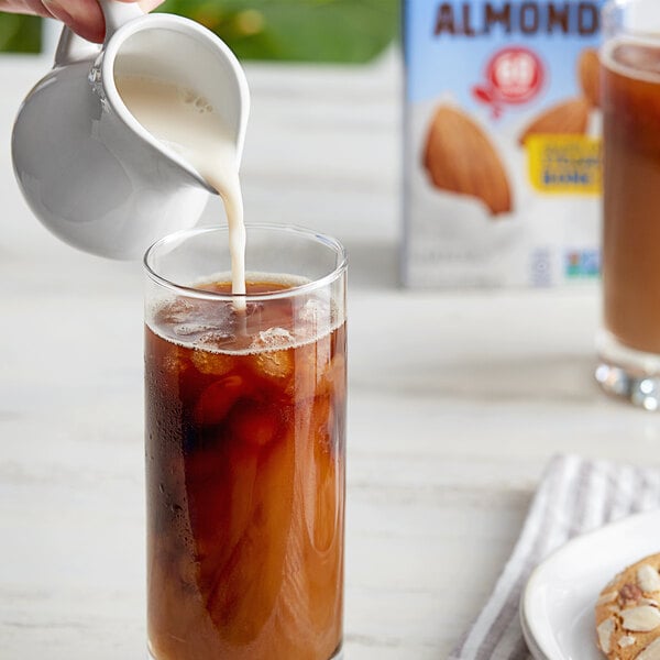 Silk Almond Milk 32 fl. oz. - 6/Case