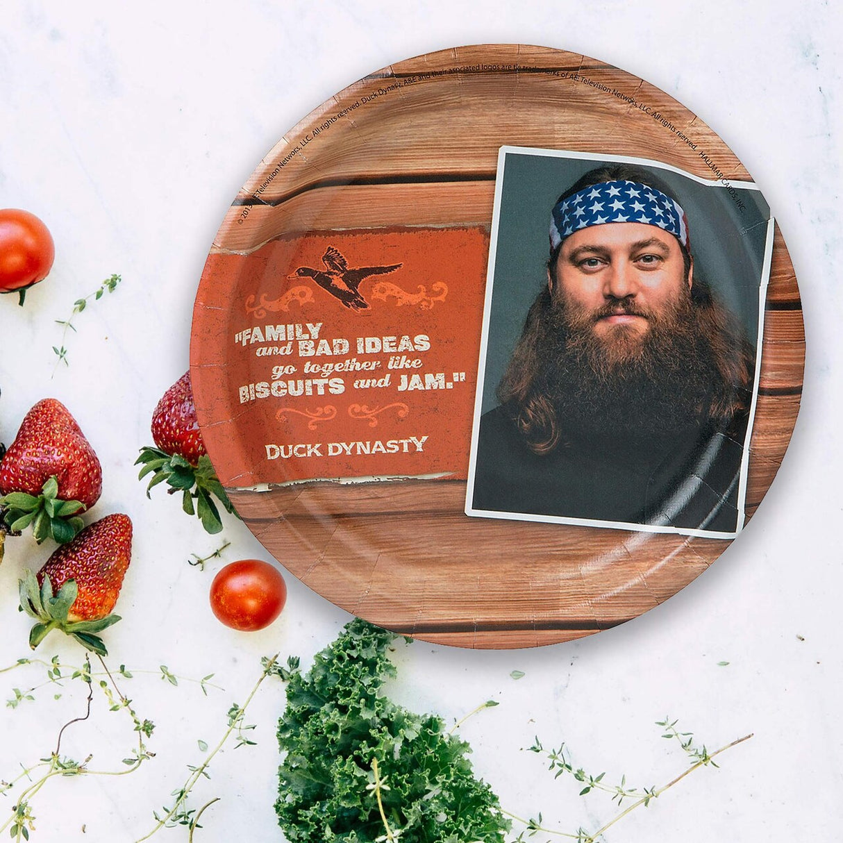 8 Ct. Duck Dynasty Party Dinner Plates 9" Family Character Paper Plates