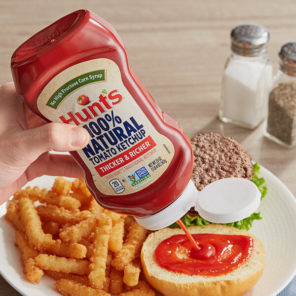 Hunt's Natural Ketchup 20 oz. Squeeze Bottle - 12/Case