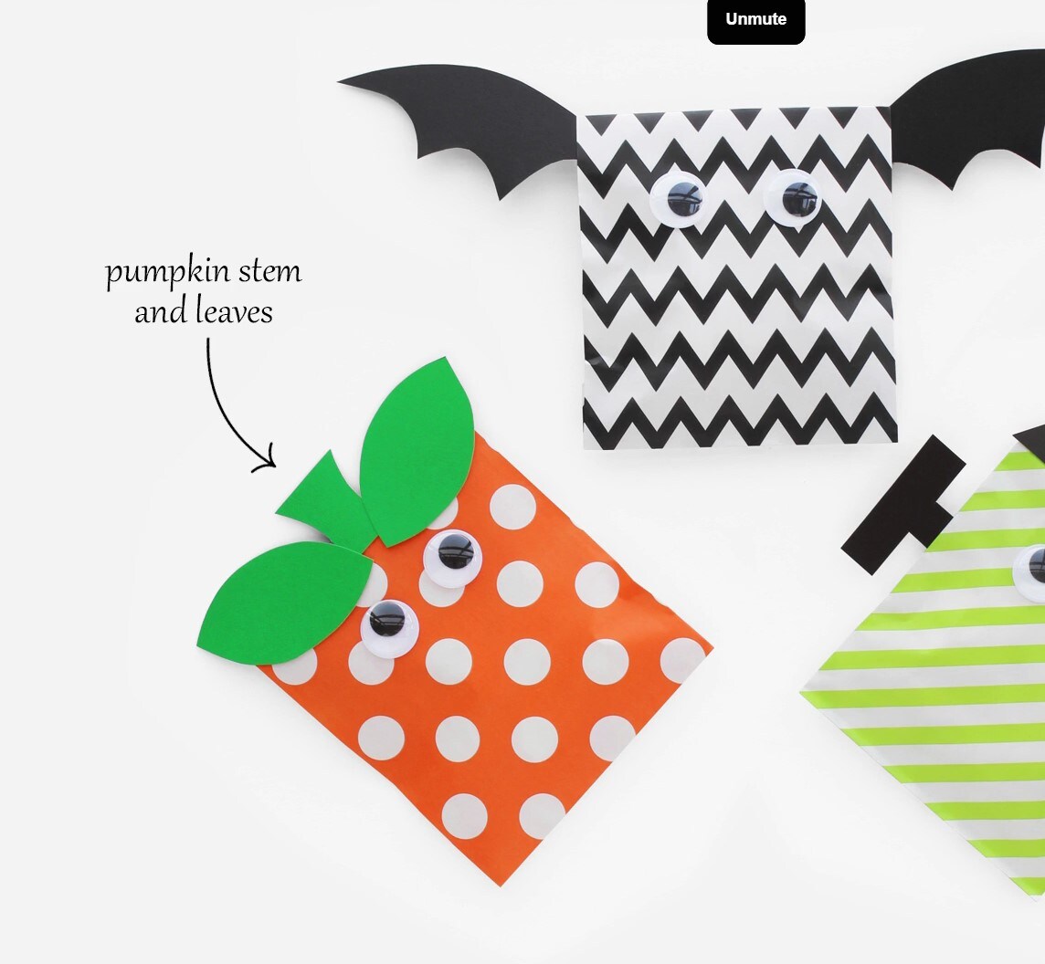 Large Dots Paper Merchandise Bags 5 1/8" x 6 3/8"
