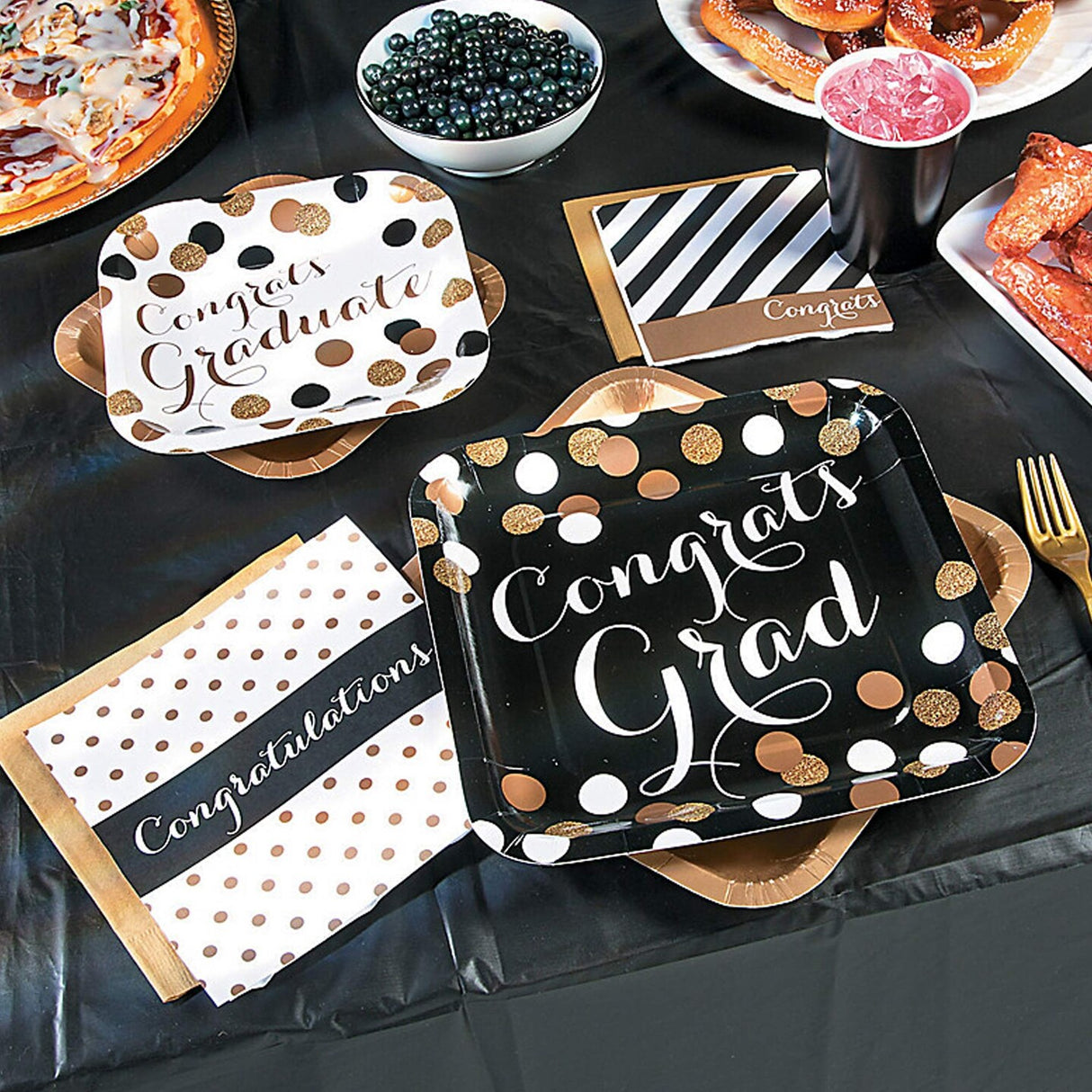 8 Count Black and Gold Congrats Graduation Party Square Paper Dinner Plates 9 1/4 Inch