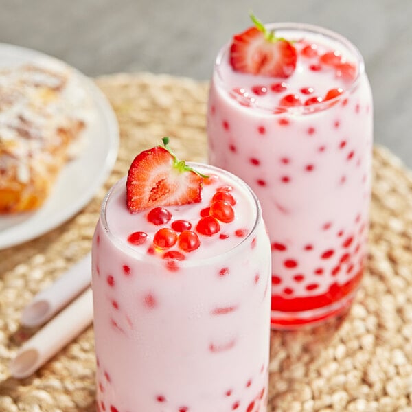 Bossen Pure25 Strawberry Bursting Boba 6.6 lb. Bag - 5/Case