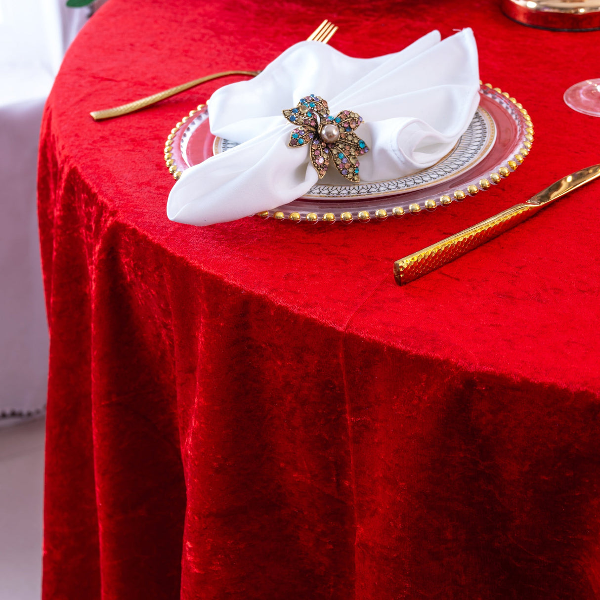 Crushed Velvet Square Table Overlay 85x85 Red