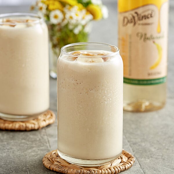 DaVinci Gourmet All-Natural Banana Flavoring / Fruit Syrup 750 mL - 4/Case